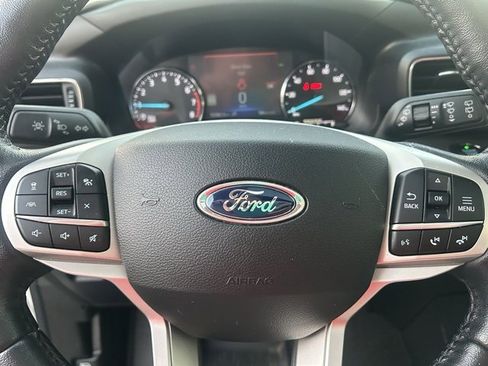 Used 2021 Ford Explorer XLT w/ Equipment Group 202A image 17