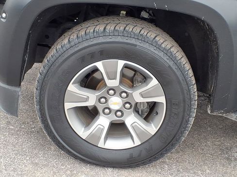 Used 2019 Chevrolet Colorado Z71 image 32