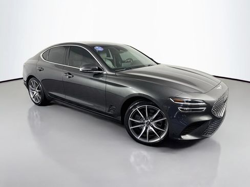 Used 2022 Genesis G70 3.3T RWD image 3