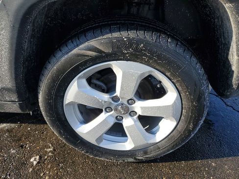 Used 2019 Jeep Compass Latitude w/ Cold Weather Group image 26