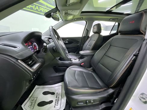 Used 2022 GMC Terrain AT4 w/ Infotainment Package II image 17