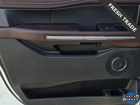 Used 2023 Ford Expedition Max Limited image 14