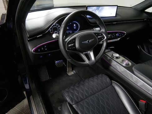 Used 2023 Genesis GV70 3.5T Sport w/ Sport Advanced Package AWD/4WD image 14
