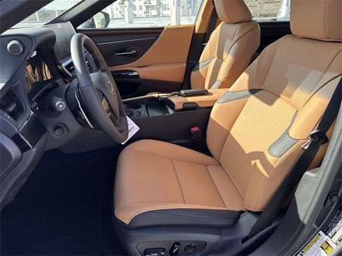New 2025 Lexus ES 350 w/ Premium Package image 11