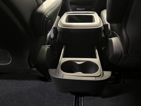 New 2026 Chrysler Pacifica Select FWD image 25