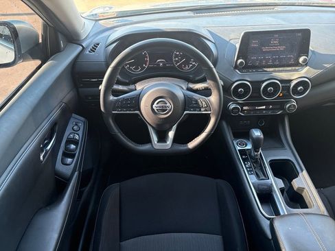 Used 2020 Nissan Sentra SV w/ Lighting Package image 20