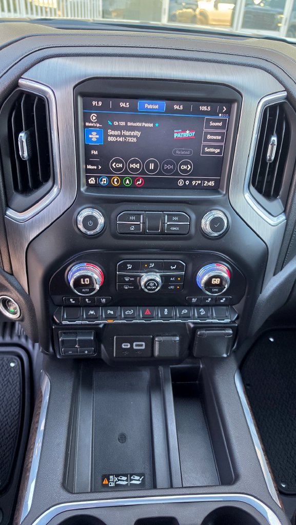 Used 2021 GMC Sierra 1500 Denali w/ Driver Alert Package II AWD/4WD image 13