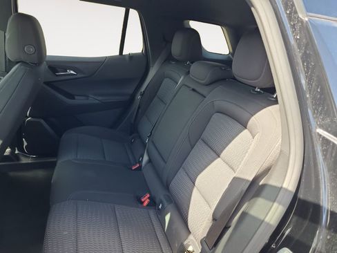 Used 2025 Chevrolet Equinox LT FWD image 13