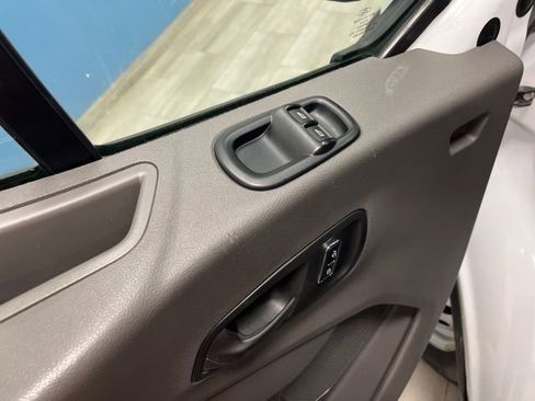 Used 2024 Ford Transit 250 148 Medium Roof Extended AWD w/ Load Area Protection Package image 18