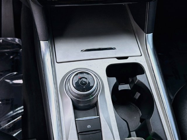 Used 2022 Ford Explorer Limited w/ Equipment Group 301A RWD image 17