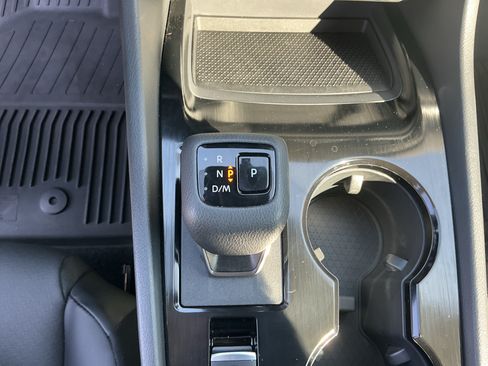 Certified 2025 Nissan Rogue SV w/ SV Premium Package FWD image 20