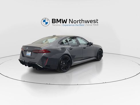 New 2027 BMW M5 w/ Executive Package AWD/4WD image 2