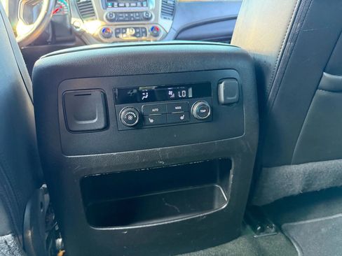 Used 2017 GMC Yukon Denali image 37