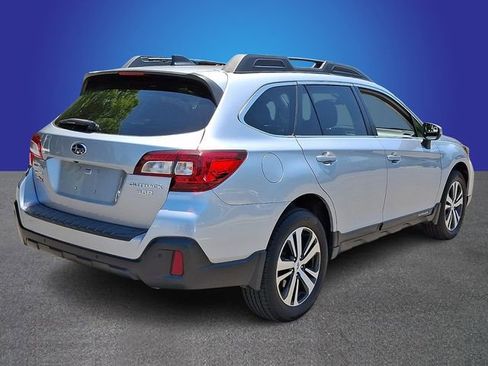 Used 2019 Subaru Outback 3.6R Limited w/ Popular Package #2 AWD/4WD image 4