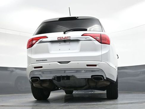 Used 2019 GMC Acadia Denali w/ Technology Package FWD image 32
