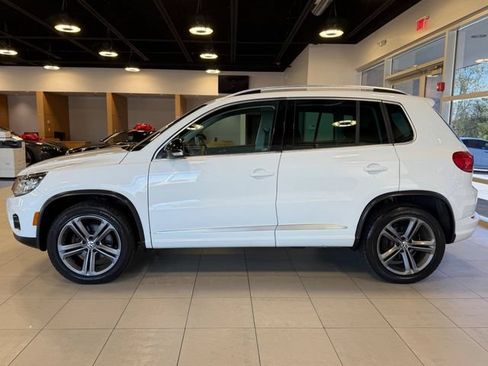 Used 2017 Volkswagen Tiguan Sport AWD/4WD image 7