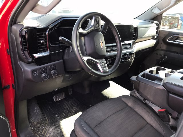 Certified 2024 Chevrolet Silverado 1500 LT AWD/4WD image 15