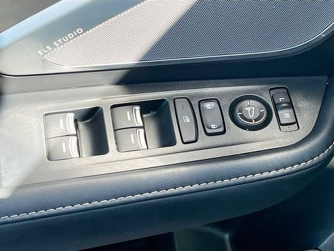 Used 2024 Acura RDX SH-AWD w/ Technology Package image 18