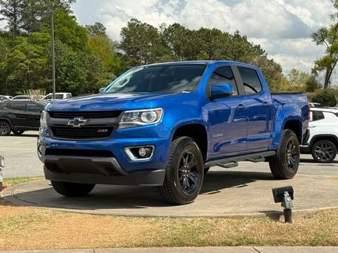 Used 2019 Chevrolet Colorado Z71 image 3