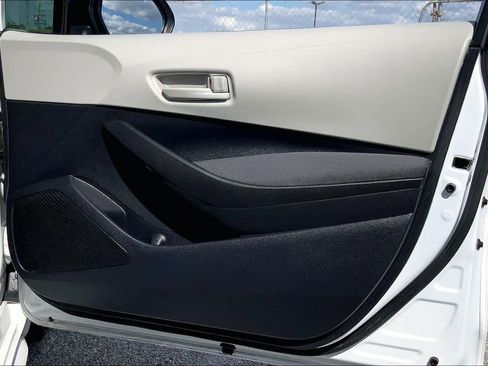 Used 2024 Toyota Corolla LE image 22