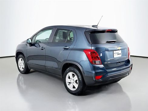 Used 2022 Chevrolet Trax LS w/ Tint and Cruise Package image 7