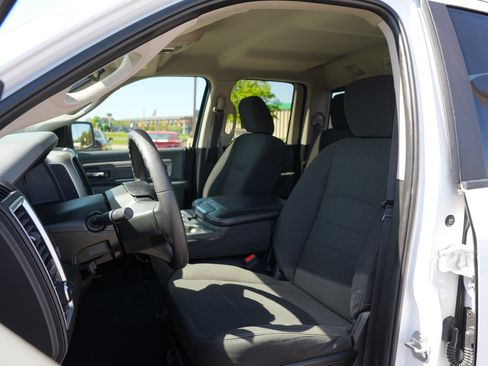 Used 2019 RAM 1500 Classic Warlock AWD/4WD image 12