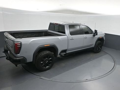 Used 2024 GMC Sierra 2500 AT4 w/ AT4 Premium Plus Package AWD/4WD image 31