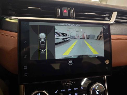 Used 2023 Jaguar XF R-Dynamic SE image 32