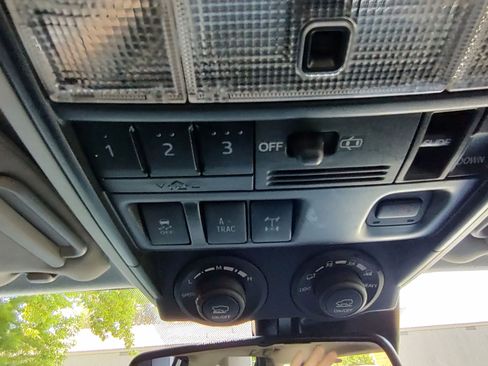 Used 2021 Toyota 4Runner TRD Off-Road Premium w/ Moonroof Package image 31