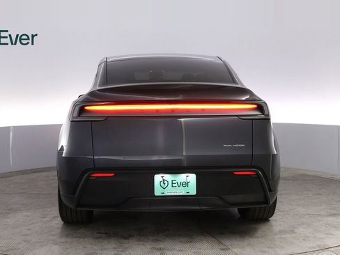 Used 2026 Tesla Model Y AWD image 15