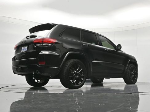 Used 2021 Jeep Grand Cherokee Laredo X AWD/4WD image 42