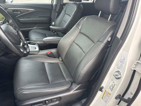 Used 2021 Honda Pilot Black Edition image 30