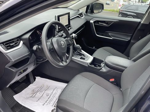 Certified 2025 Toyota RAV4 XLE AWD/4WD image 10