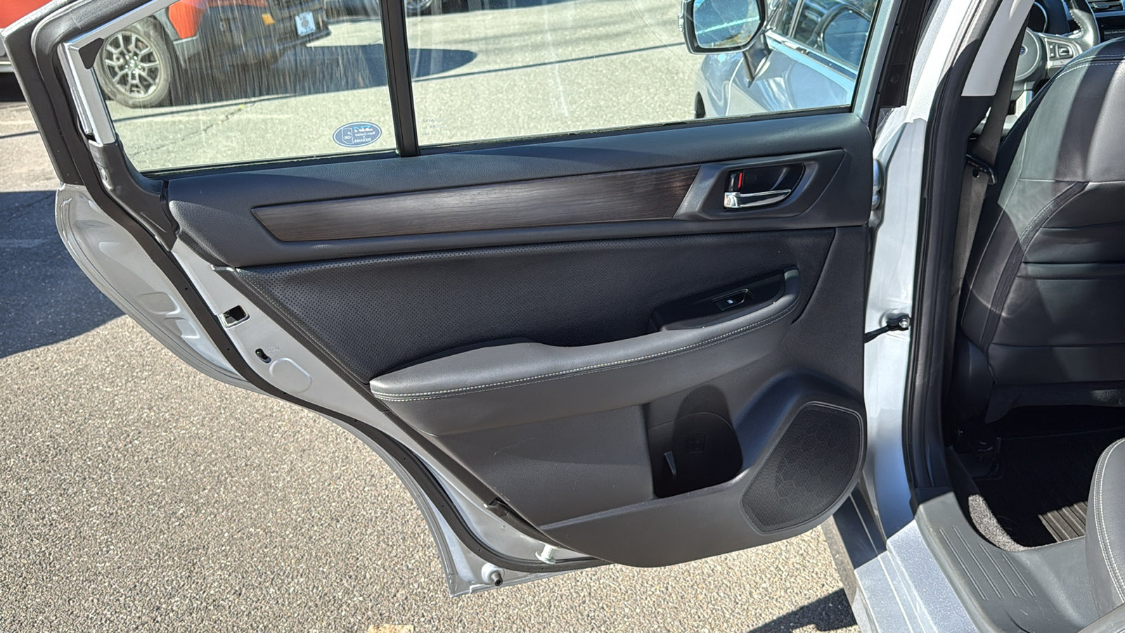 Used 2015 Subaru Legacy 2.5i Limited AWD/4WD image 21