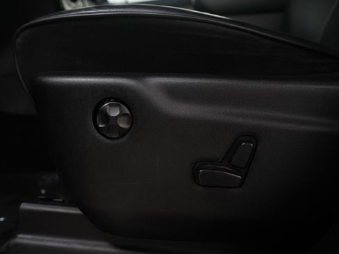 Used 2018 Jeep Grand Cherokee High Altitude image 24