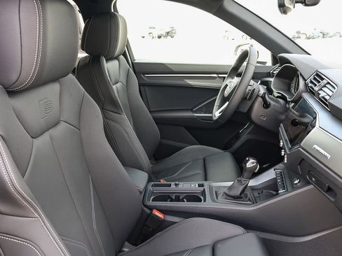 New 2025 Audi Q3 2.0T Premium image 23