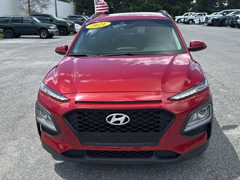 Used 2021 Hyundai Kona SEL w/ Cargo Package FWD image 2