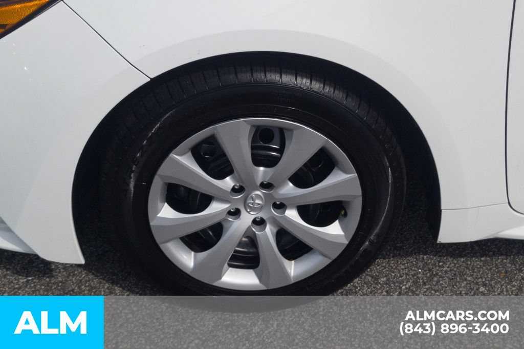 Used 2024 Toyota Corolla LE FWD image 12