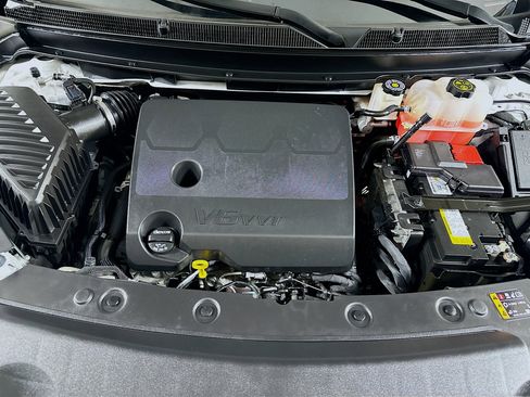 Used 2024 Buick Enclave Premium image 35