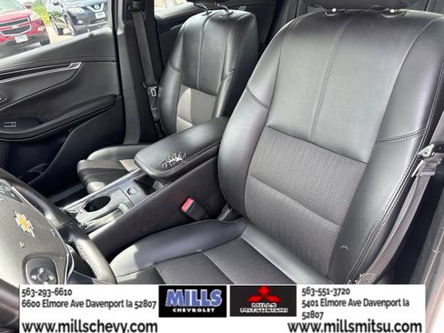 Used 2018 Chevrolet Impala LT w/ Sunroof and Spoiler Package FWD image 12