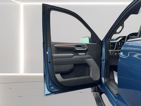 Used 2024 GMC Sierra 1500 Denali w/ Denali Reserve Package image 18