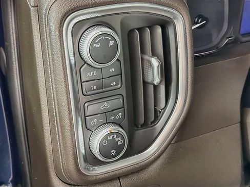 Used 2019 GMC Sierra 1500 SLE w/ SLE Value Package AWD/4WD image 10