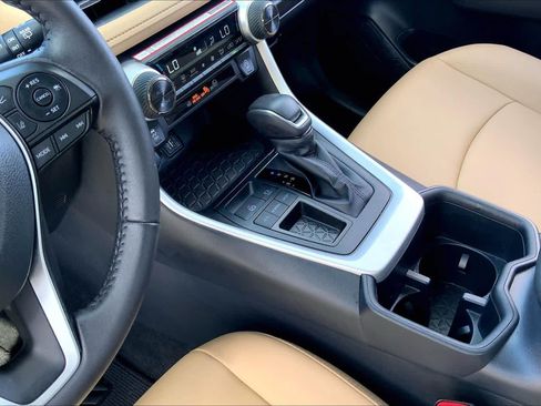 Used 2025 Toyota RAV4 XLE Premium FWD image 16