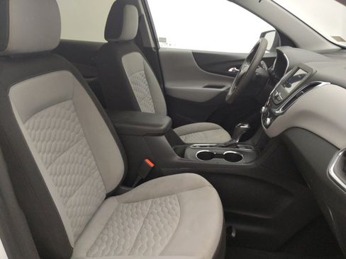 Used 2019 Chevrolet Equinox LS w/ LS Convenience Package AWD/4WD image 21