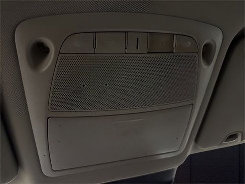 Used 2019 Nissan Rogue SV image 23