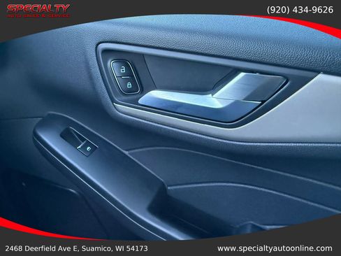 Used 2022 Ford Escape SEL image 31