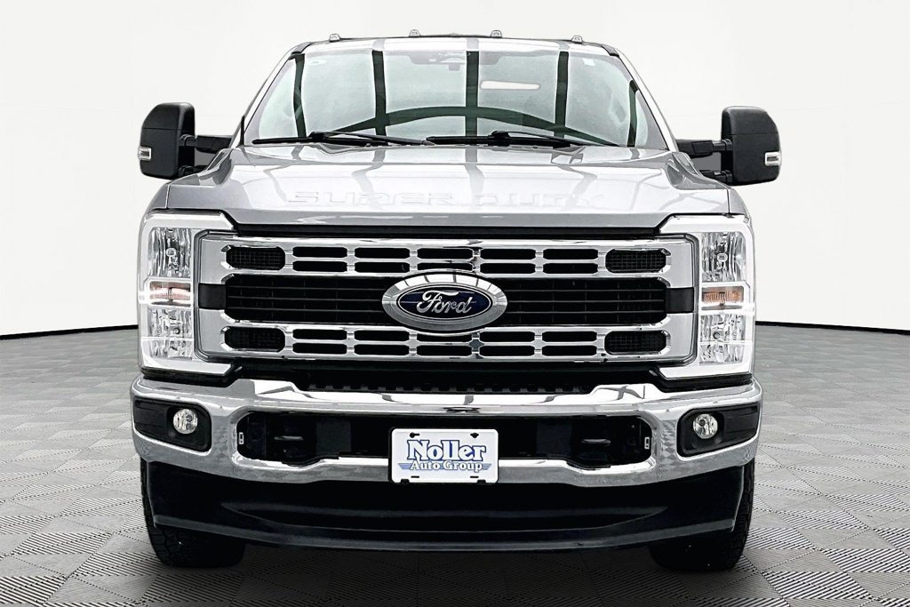 Certified 2024 Ford F250 XLT AWD/4WD image 3