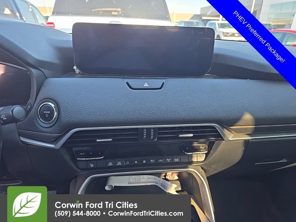 Used 2024 MAZDA CX-90 Plug-In Hybrid w/ Preferred AWD/4WD image 7