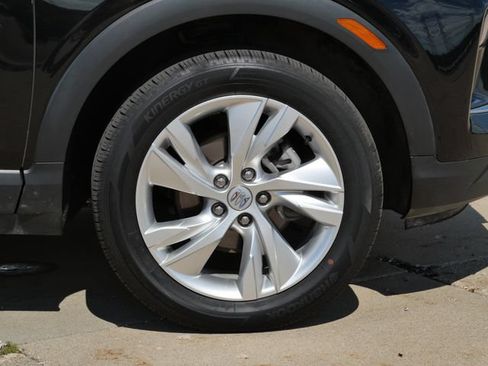 Used 2025 Buick Encore GX Preferred AWD/4WD image 9