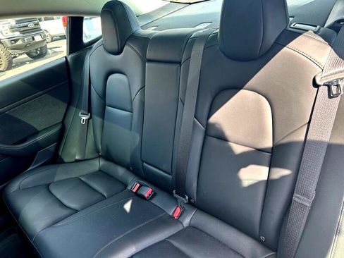 Used 2020 Tesla Model 3 Standard Range Plus image 15